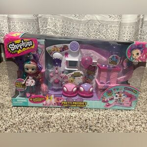 Shopkins Pretti Pressie's Party Game Arcade